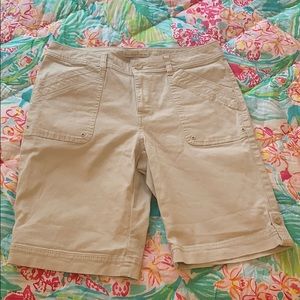 Gloria Vanderbilt | Khaki Bermuda Shorts
